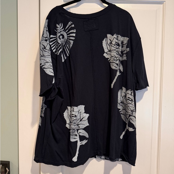 Black Floral Free People T-Shirt - Picture 2 of 3